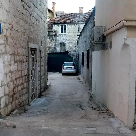 Basic דירה ספליט